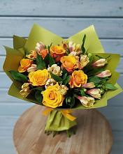 Букет цветов из:  Альстромерии и Розы #REPLACE_PRED# Замостье