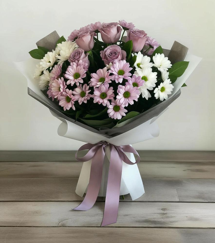 Букет цветов из: Хризантемы и Розы в Замостье