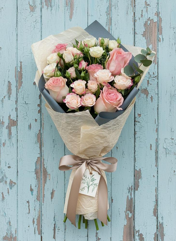 Букет цветов из: Розы в Замостье