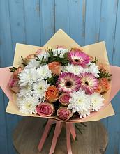 Букет цветов из:  Розы, Герберы и Хризантемы в Замостье