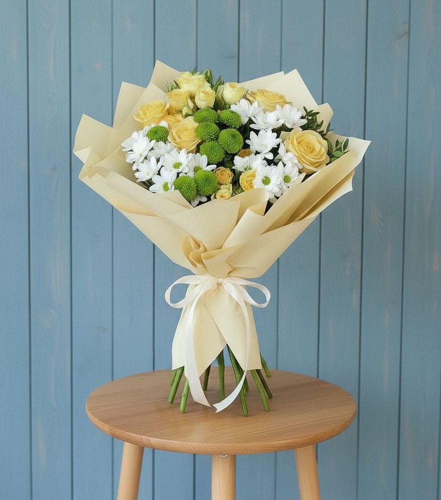 Букет цветов из: Хризантемы и Розы в Замостье