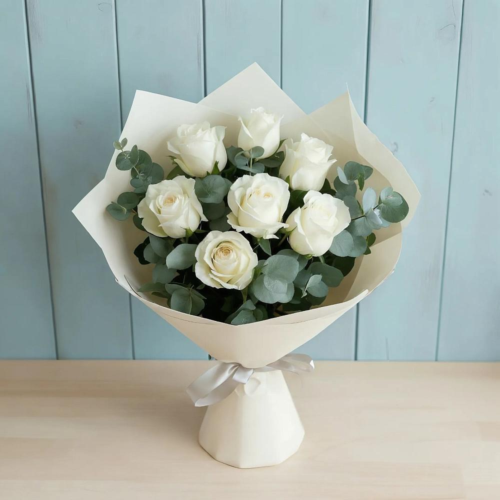 Букет Белые розы в Эвкалипте в Замостье