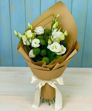 Букет цветов из:  Хризантемы и Лизиантусы #REPLACE_PRED# Замостье