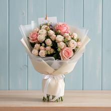 Букет цветов из:  Розы в Замостье