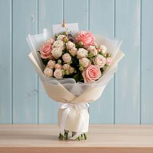 Букет цветов из:  Розы в Замостье